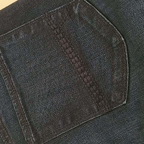 NYDJ Dark Indigo Straight Leg Jeans EUC - Picture 9 of 16